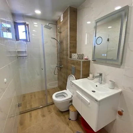 Veronika Apartment